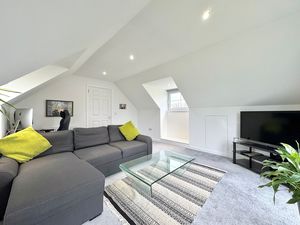 Photo 8- click for photo gallery